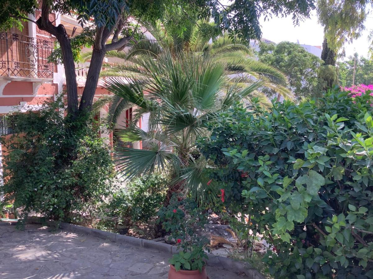 Cortijo De La Fuente Apartment Albunol Exterior foto